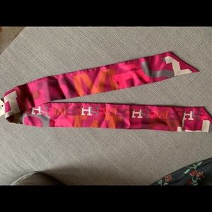 Hermès Twilly Scarf